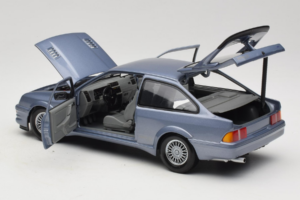 Ford Sierra RS Cosworth Син Minichamps 1:18 150084002 Метал — снимка 5 от 8