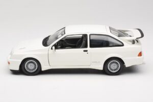 Ford Sierra RS Cosworth Бял Minichamps 1:18 150084000 Метал — снимка 4 от 8
