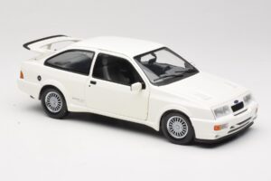 Ford Sierra RS Cosworth Бял Minichamps 1:18 150084000 Метал — снимка 6 от 8