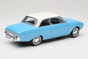 Ford Taunus 12M P1 Taunus Blue Revell 1:18 08880 Метал — снимка 3 от 8