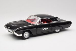 Ford Thunderbird Черен Anson 1:18 30344 Метал