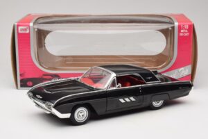 Ford Thunderbird Черен Anson 1:18 30344 Метал — снимка 8 от 8