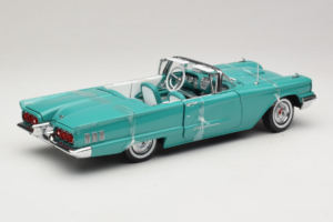 Ford Thunderbird Кабриолет Зелен Sun Star 1:18 4315-P1 Метал — снимка 2 от 6