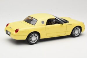 Ford Thunderbird Show Car Жълт Maisto 1:18 50336 Метал — снимка 3 от 8