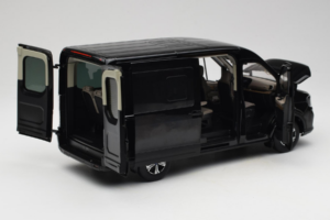 Ford Transit Черен JMC 1:18 SHRV363CM02JP Метал — снимка 2 от 8
