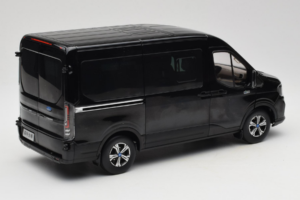 Ford Transit Черен JMC 1:18 SHRV363CM02JP Метал — снимка 3 от 8