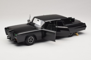 Chrysler Imperial Black Beauty Green Hornet TV Series AUTOart 1:18 71546 Метал — снимка 2 от 8