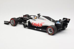 Haas VF-20 #8 R. Grosjean Bahrain GP 2020 Minichamps 1:18 110201508 Метал — снимка 5 от 6