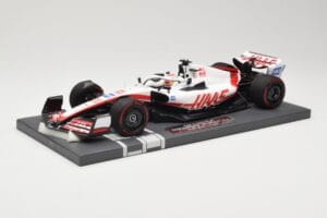 Haas VF-22 #20 K. Magnussen Bahrain GP 2022 Minichamps 1:18 117220120 Метал — снимка 2 от 6