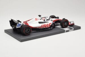 Haas VF-22 #20 K. Magnussen Bahrain GP 2022 Minichamps 1:18 117220120 Метал — снимка 3 от 6
