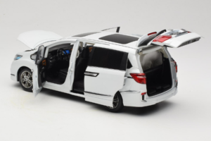Honda Elysion Бял OEM 1:18 430056 Метал — снимка 5 от 8
