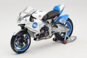 Honda RC212V #56 S. Nakano Konica Minolta Honda MotoGP 2007 Minichamps 1:18 112071056 Метал — снимка 2 от 6
