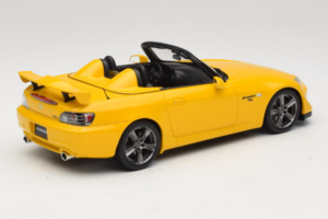 Honda S2000 AP2 CR New Indy Yellow Pearl Otto 1:18 OT1231 Смола — снимка 2 от 6