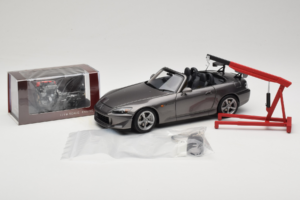 Honda S2000 AP2 Type S Moon Rock Metallic MotorHelix 1:18 M85111 Метал — снимка 2 от 9