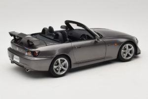 Honda S2000 AP2 Type S Moon Rock Metallic MotorHelix 1:18 M85111 Метал — снимка 4 от 9