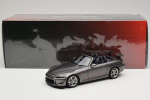 Honda S2000 AP2 Type S Moon Rock Metallic MotorHelix 1:18 M85111 Метал — снимка 9 от 9