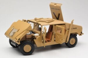 Hummer H1 AM General Military Police Exoto 1:18 01801 Метал — снимка 2 от 8