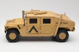 Hummer H1 AM General Military Police Exoto 1:18 01801 Метал — снимка 4 от 8
