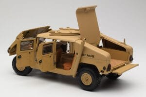 Hummer H1 AM General Military Police Exoto 1:18 01801 Метал — снимка 5 от 8