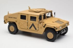 Hummer H1 AM General Military Police Exoto 1:18 01801 Метал — снимка 6 от 8