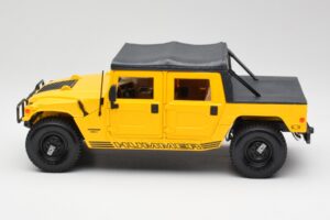 Hummer H1 Soft Top Жълт Maisto 1:18 56041 Метал — снимка 4 от 8