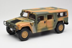 Hummer H1 Station Wagon Military Maisto 1:18 56049 Метал