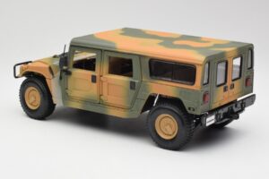 Hummer H1 Station Wagon Military Maisto 1:18 56049 Метал — снимка 7 от 8