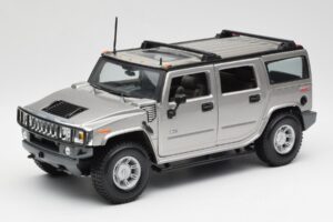 Hummer H2 Сребристо Maisto 1:18 7449569 Метал