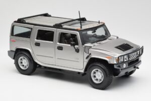 Hummer H2 Сребристо Maisto 1:18 7449569 Метал — снимка 6 от 8