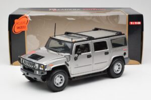 Hummer H2 Сребристо Maisto 1:18 7449569 Метал — снимка 8 от 8
