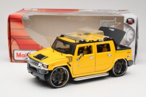Hummer H2 SUT Concept Жълт Maisto 1:18 31067 Метал — снимка 8 от 8