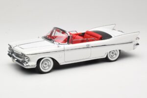 Imperial Crown Кабриолет Бял Road Signature 1:18 20138 Метал