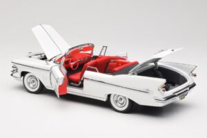 Imperial Crown Кабриолет Бял Road Signature 1:18 20138 Метал — снимка 5 от 8