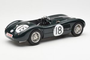 Jaguar C-Type #18 T. Rolt / D. Hamilton 24 Hours of Le Mans Winner 1953 CMC 1:18 M-195 Метал — снимка 2 от 6