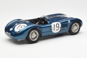 Jaguar C-Type #19 J. Stewart Ecurie Ecosse Goodwood Members Meeting 1954 CMC 1:18 M-192 Метал — снимка 2 от 6