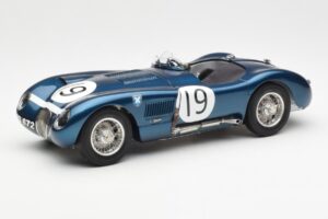 Jaguar C-Type #19 J. Stewart Ecurie Ecosse Goodwood Members Meeting 1954 CMC 1:18 M-192 Метал