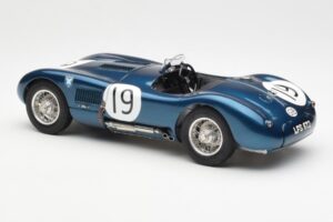 Jaguar C-Type #19 J. Stewart Ecurie Ecosse Goodwood Members Meeting 1954 CMC 1:18 M-192 Метал — снимка 5 от 6