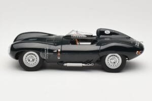 Jaguar D-Type Short Nose Зелен AUTOart 1:18 73561 Метал — снимка 3 от 6