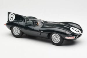 Jaguar D-Type #6 M. Hawthorn / I. Bueb Team Jaguar Cars Ltd 24 Hours of Le Mans 1955 AUTOart 1:18 85586 Метал — снимка 4 от 6