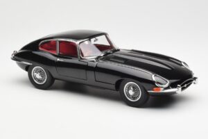Jaguar E-Type 3.8 Series 1 Черен Kyosho 1:18 08954BK Метал — снимка 6 от 8
