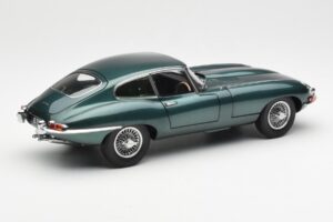 Jaguar E-Type 3.8 Series 1 Тъмно Зелен Kyosho 1:18 08954DG Метал — снимка 3 от 8