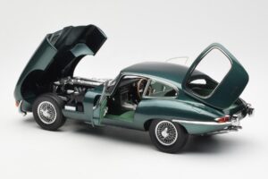 Jaguar E-Type 3.8 Series 1 Тъмно Зелен Kyosho 1:18 08954DG Метал — снимка 5 от 8