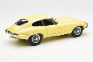 Jaguar E-Type 3.8 Series 1 Светло Жълто Kyosho 1:18 08954LY Метал — снимка 3 от 8
