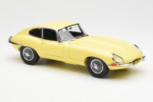 Jaguar E-Type 3.8 Series 1 Светло Жълто Kyosho 1:18 08954LY Метал — снимка 6 от 8
