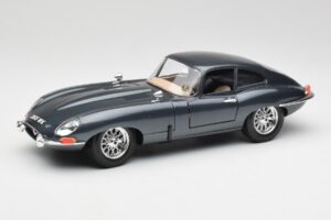 Jaguar E-Type Series 1 Зелен Bburago 1:18 3018-M1 Метал