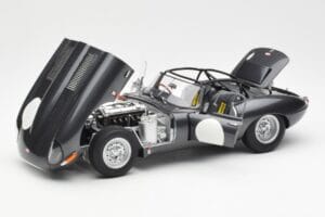 Jaguar E-Type Series 1 Coupe Lightweight Тъмносив AUTOart 1:18 73647 Метал — снимка 2 от 8