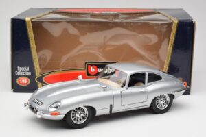 Jaguar E-Type Series 1 Сребрист Bburago 1:18 3018-M2 Метал — снимка 8 от 8