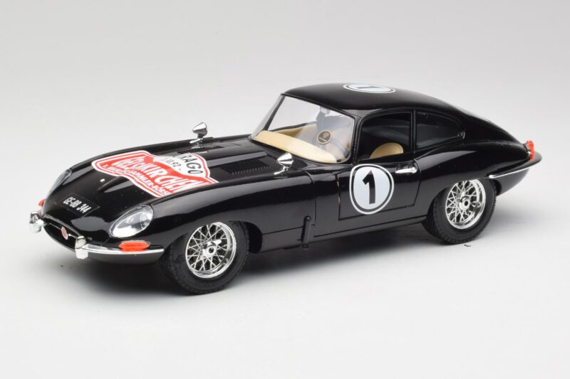 Jaguar E-Type Series 1 #1 British Racing Green Bburago 1:18 3018-M3 Метал