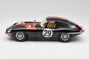 Jaguar E-Type #29 Черен Bburago 1:18 3018-M4 Метал — снимка 4 от 8
