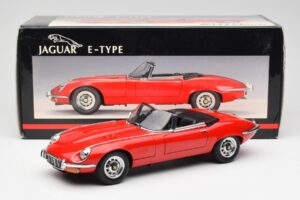 Jaguar E-Type Roadster Series III V12 Червен AUTOart 1:18 73523 Метал — снимка 8 от 8